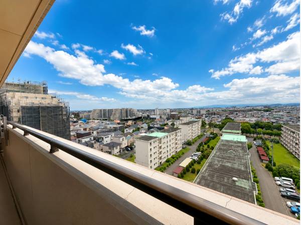 神奈川県茅ヶ崎市赤松町のマンション