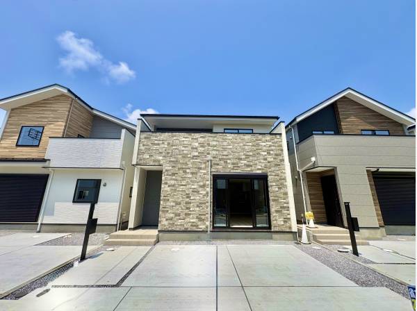 神奈川県藤沢市本藤沢２丁目の新築戸建
