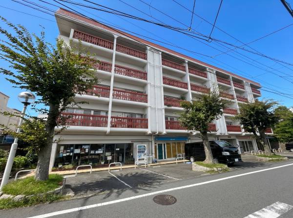 神奈川県茅ヶ崎市中海岸２丁目のマンション