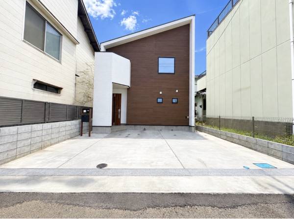 神奈川県藤沢市鵠沼神明４丁目の新築戸建