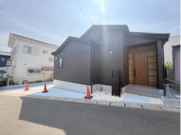 神奈川県中郡大磯町国府本郷の新築戸建