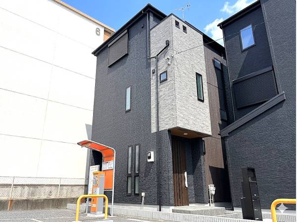 神奈川県平塚市龍城ケ丘の新築戸建