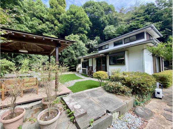 神奈川県逗子市山の根３丁目の中古戸建