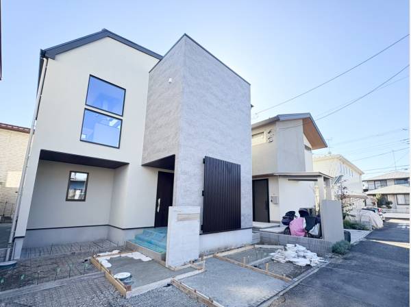 神奈川県藤沢市鵠沼桜が岡１丁目の新築戸建