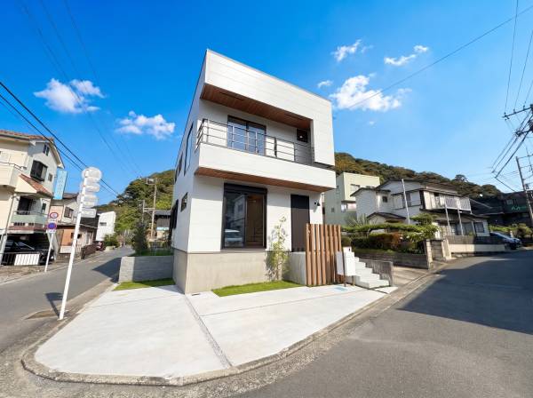 神奈川県三浦郡葉山町一色の新築戸建