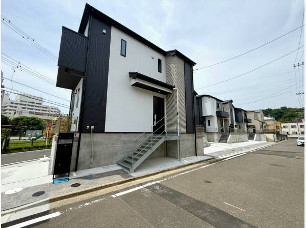 神奈川県藤沢市白旗１丁目の新築戸建