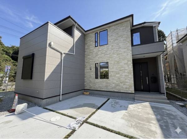 神奈川県鎌倉市梶原３丁目の新築戸建