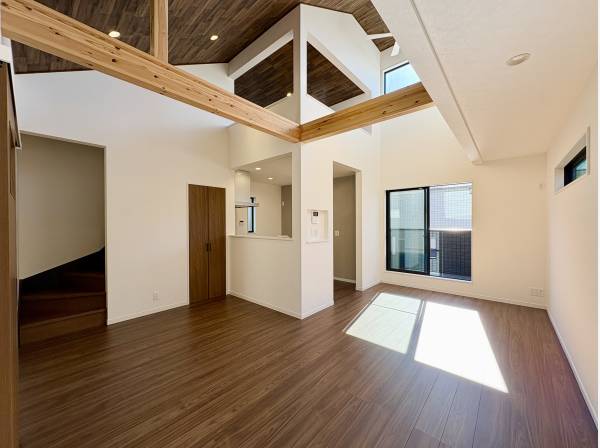 神奈川県藤沢市亀井野４丁目の新築戸建