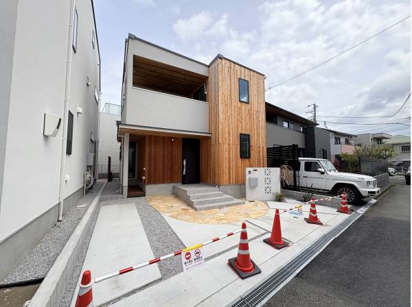 神奈川県茅ヶ崎市浜竹４丁目の新築戸建