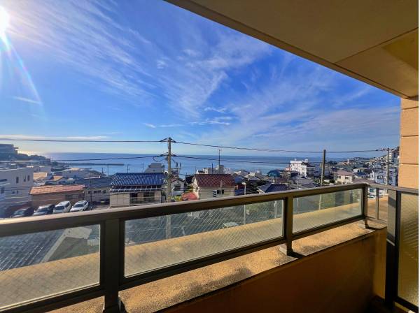 神奈川県横須賀市秋谷２丁目のマンション