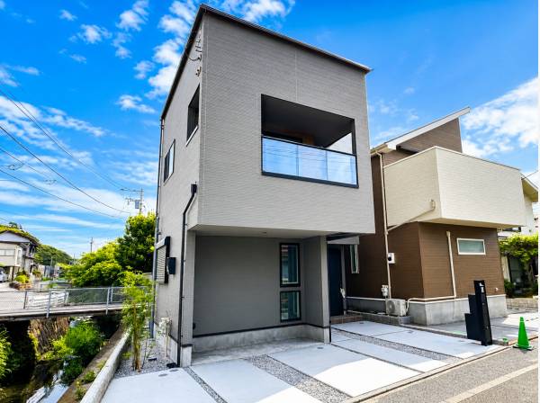 神奈川県鎌倉市津西１丁目の新築戸建