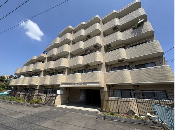 神奈川県横須賀市秋谷２丁目のマンション