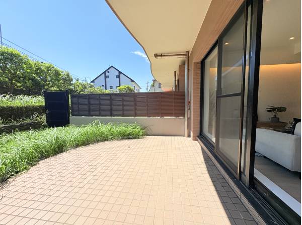 神奈川県藤沢市鵠沼海岸４丁目のマンション