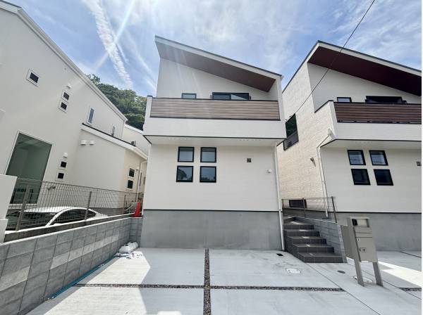 神奈川県逗子市久木８丁目の新築戸建