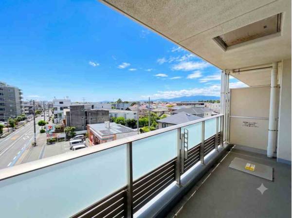神奈川県藤沢市鵠沼海岸５丁目のマンション