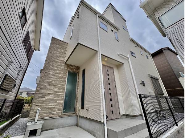 神奈川県鎌倉市腰越４丁目の新築戸建