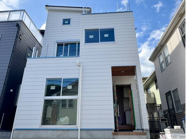 神奈川県三浦郡葉山町長柄の新築戸建