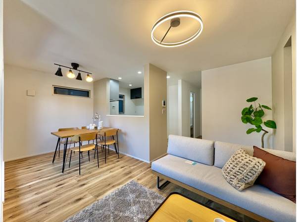 神奈川県逗子市久木９丁目の新築戸建