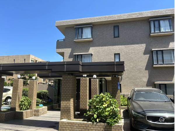 神奈川県鎌倉市由比ガ浜４丁目のマンション