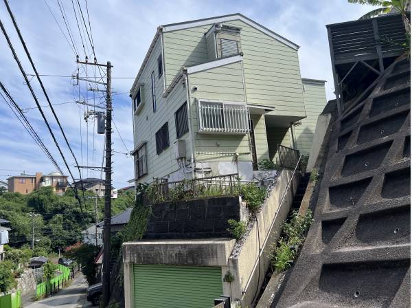 神奈川県鎌倉市七里ガ浜１丁目の中古戸建