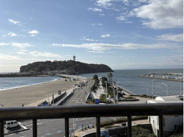 神奈川県藤沢市片瀬海岸１丁目のマンション