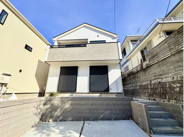 神奈川県逗子市小坪７丁目の新築戸建