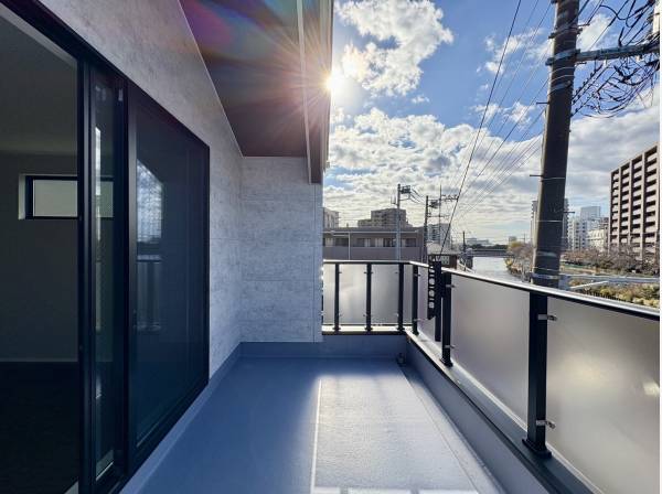 神奈川県藤沢市川名１丁目の新築戸建