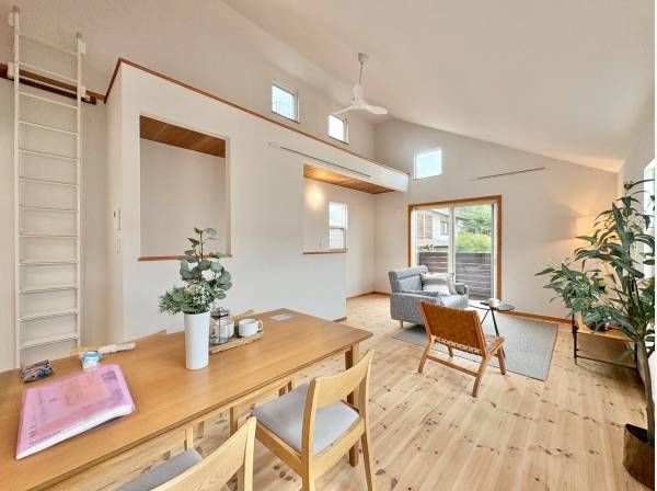神奈川県三浦郡葉山町下山口の中古戸建