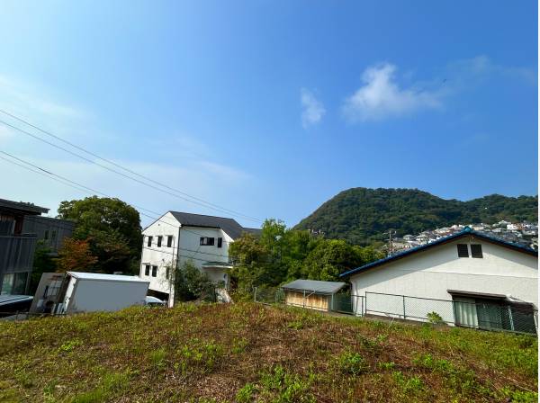 神奈川県三浦郡葉山町一色の土地