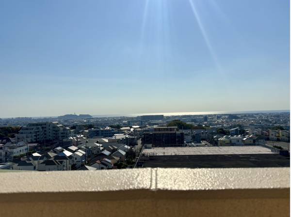 神奈川県藤沢市稲荷１丁目のマンション