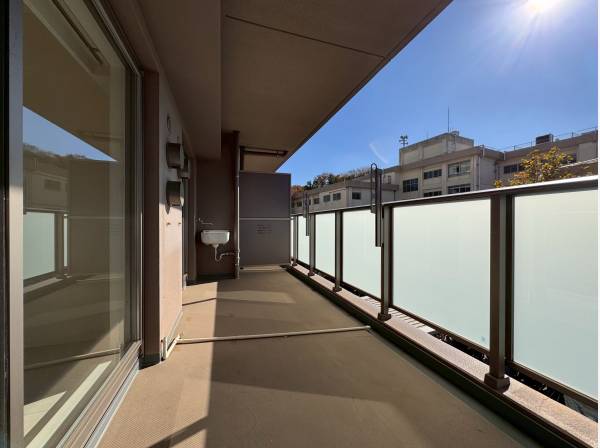 神奈川県藤沢市川名のマンション