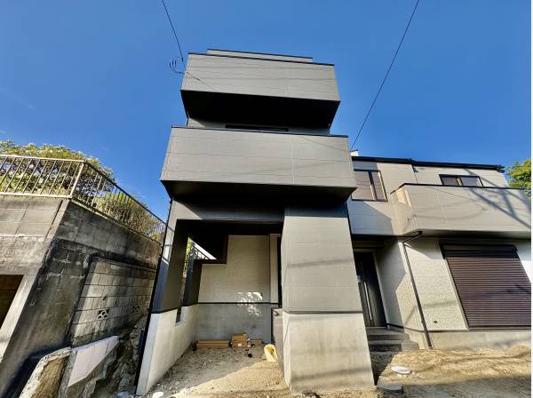 神奈川県鎌倉市台４丁目の新築戸建