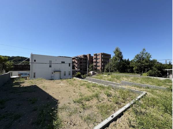 神奈川県三浦郡葉山町一色の土地