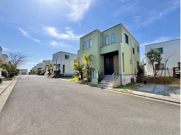 神奈川県横須賀市佐島の丘１丁目の中古戸建