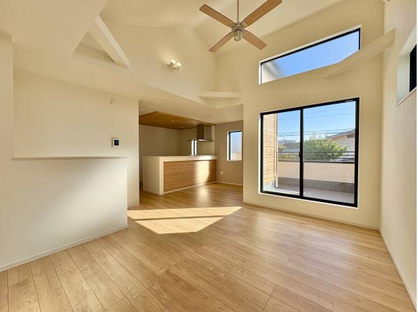 神奈川県藤沢市片瀬海岸３丁目の新築戸建