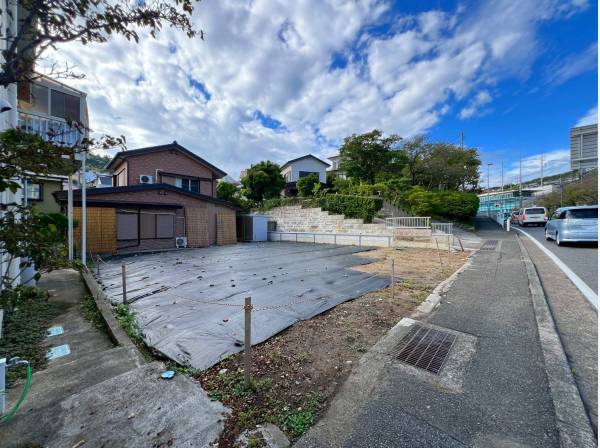 神奈川県三浦郡葉山町一色の土地