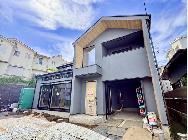 神奈川県藤沢市鵠沼桜が岡１丁目の新築戸建