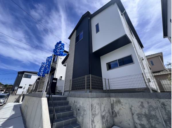 神奈川県藤沢市白旗１丁目の新築戸建