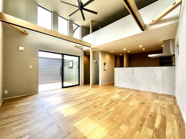 神奈川県藤沢市城南１丁目の新築戸建