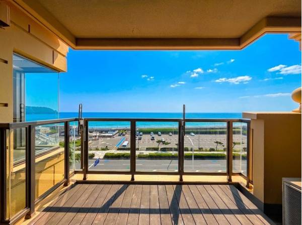 神奈川県藤沢市片瀬海岸３丁目のマンション
