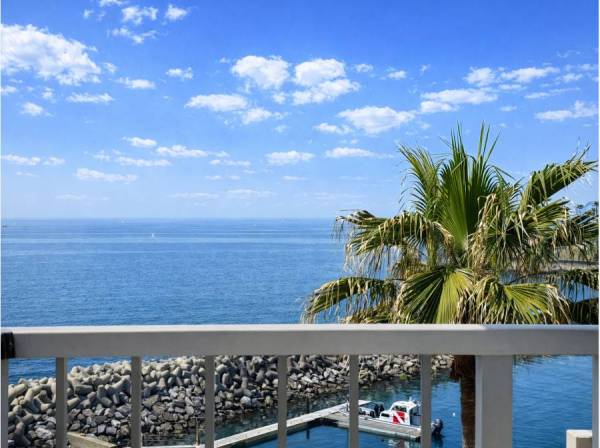 神奈川県逗子市小坪４丁目のマンション