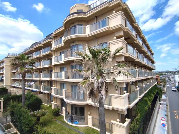 神奈川県藤沢市片瀬海岸３丁目のマンション