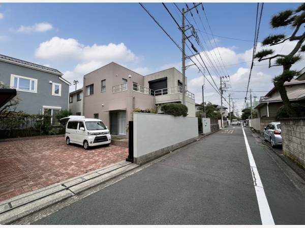 神奈川県藤沢市鵠沼松が岡４丁目の中古戸建
