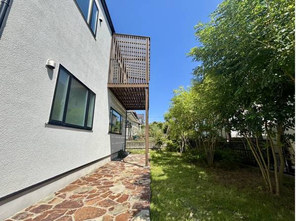 神奈川県藤沢市片瀬山３丁目の中古戸建