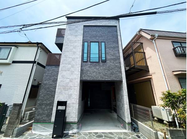 神奈川県鎌倉市腰越４丁目の新築戸建