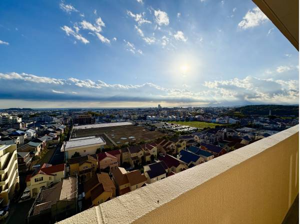 神奈川県藤沢市稲荷１丁目のマンション