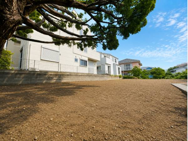 神奈川県三浦郡葉山町一色の土地