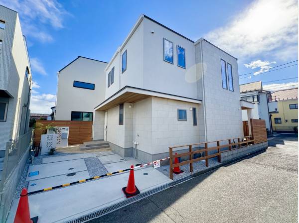 神奈川県茅ヶ崎市浜竹４丁目の新築戸建