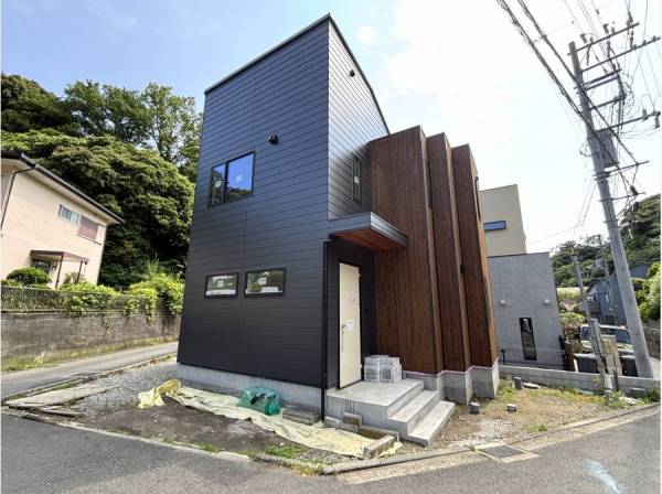 神奈川県三浦郡葉山町堀内の新築戸建