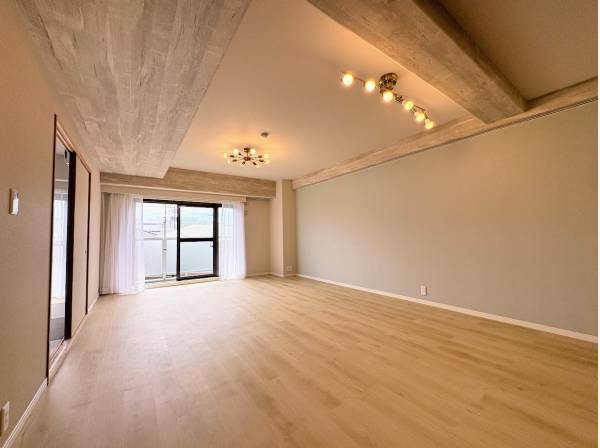 神奈川県藤沢市辻堂新町３丁目のマンション